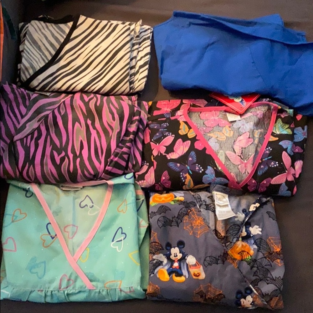 Scrubs bundle - Picture 5 of 6